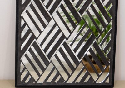 Réflexions inverses (miroir et ciment)