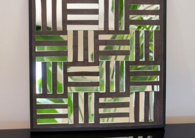 Réflexions inverses (miroir et ciment)